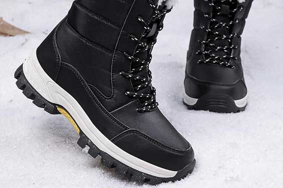 Черни зимни обувки