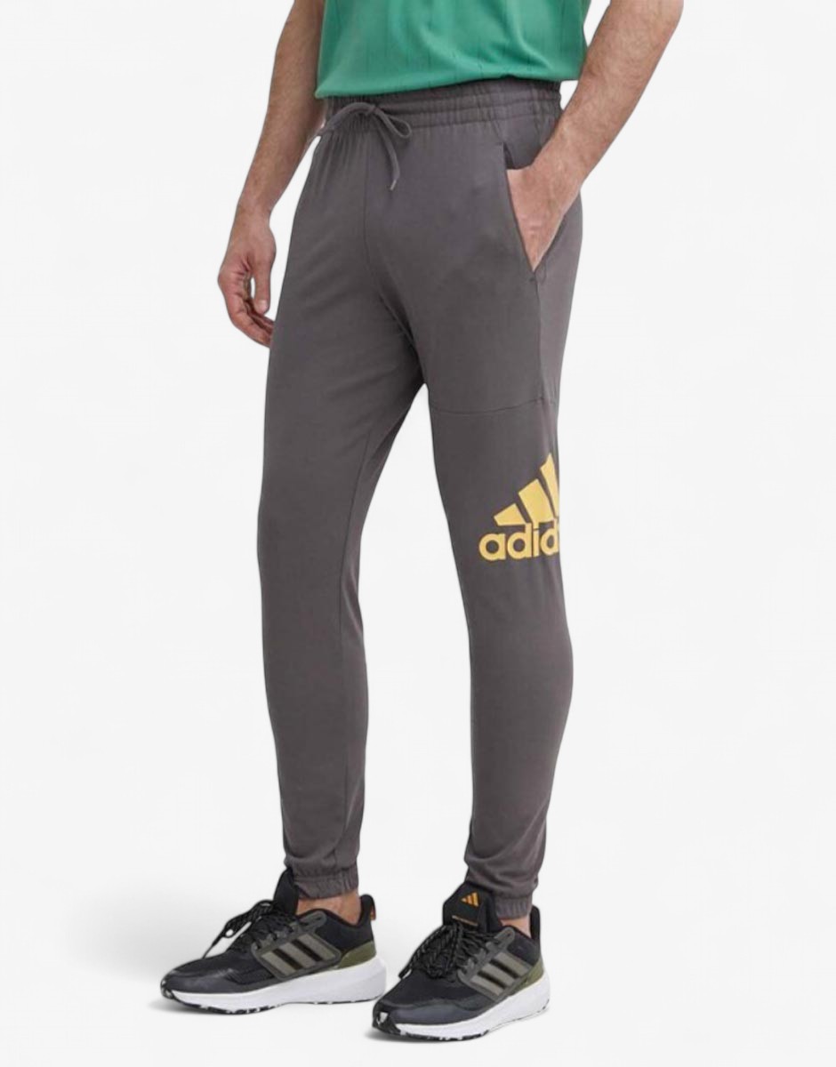 ADIDAS Essentials Badge Of Sport Pants Brown