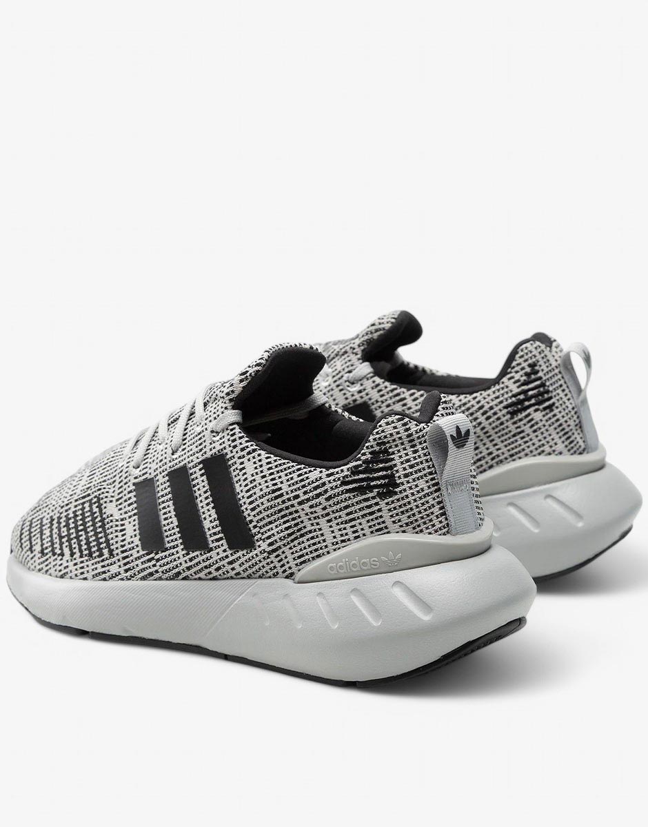 ADIDAS Swift Run 22 Shoes Grey ADIDAS Swift Run 22 Shoes Grey