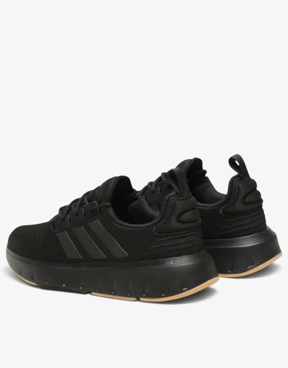 ADIDAS Swift Run Black