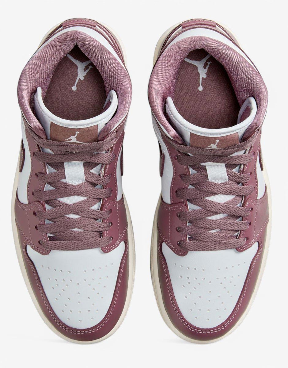 NIKE Air Jordan 1 Mid Shoes Mauve/White