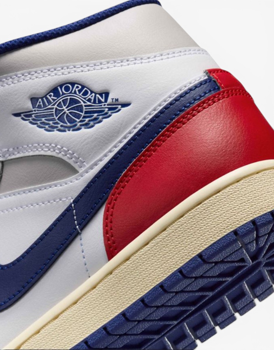 NIKE Air Jordan 1 Mid White / Blue
