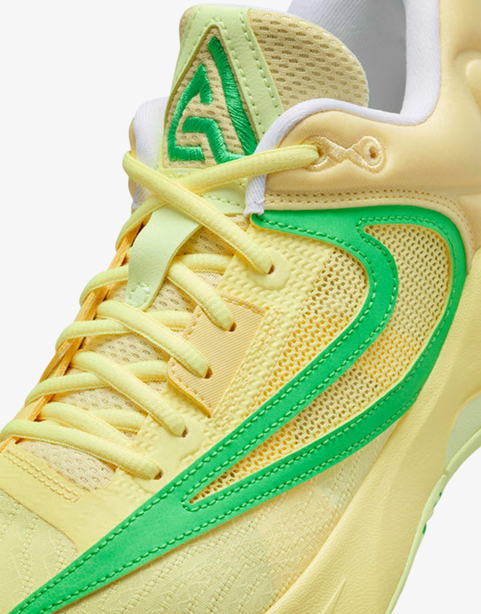 NIKE Giannis Immortality 3 Yellow