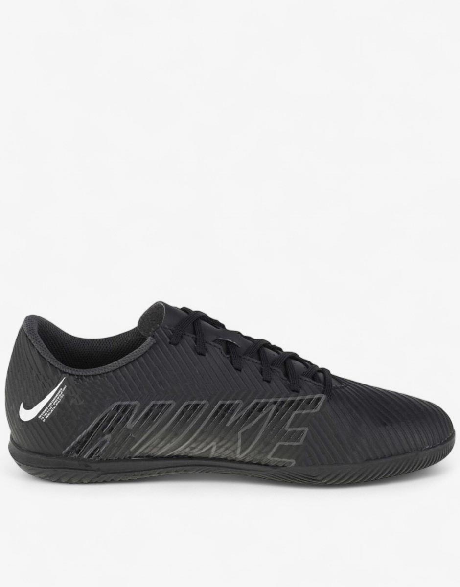 NIKE Mercurial Vapor 15 Club Football Shoes Black