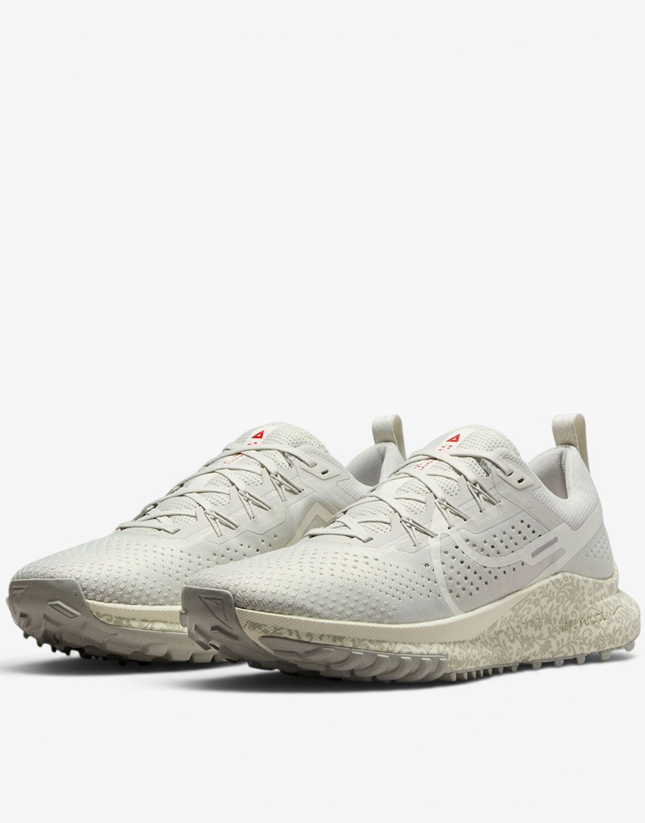 NIKE React Pegasus Trail 4 Give Her Flowers White/Gray