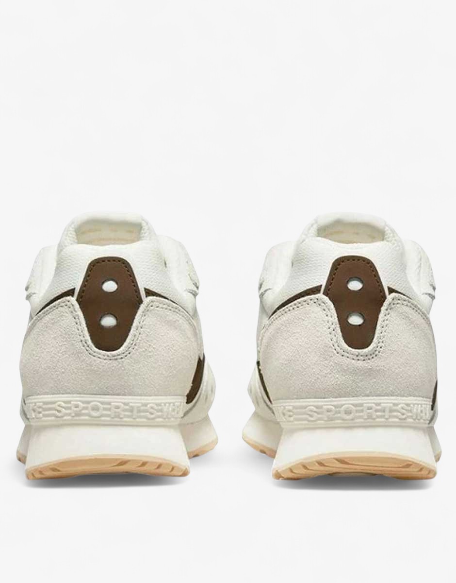 NIKE Venture Runner Shoes White
