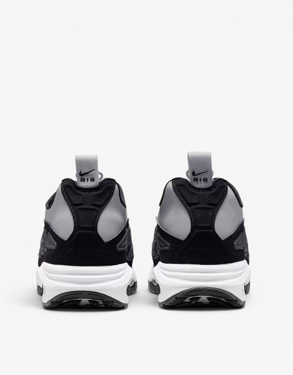 NIKE Women's Air Max SNDR Gray