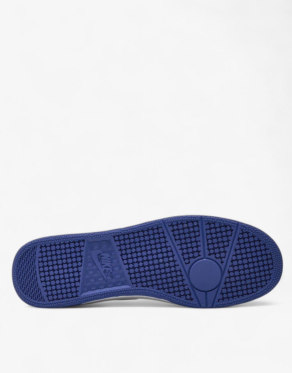 NIKE Attack Shoes White/Blue