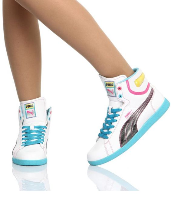 'PUMA First Round White