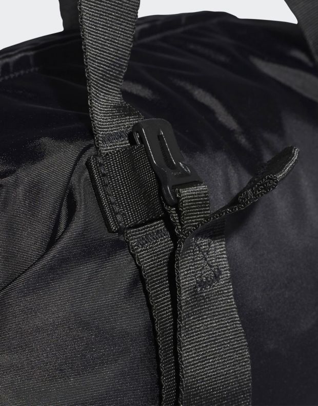 Купи ➤ Дамска чанта Training ID Bag Black В цвят черен ❱❱ DT4062 от Dress4Less.bg