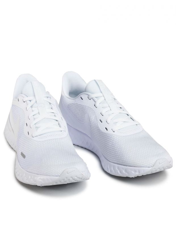 NIKE Revolution 5 Shoes White - BQ3204-103 - 4
