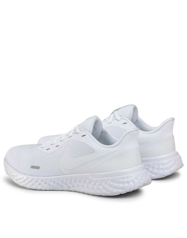 NIKE Revolution 5 Shoes White - BQ3204-103 - 5