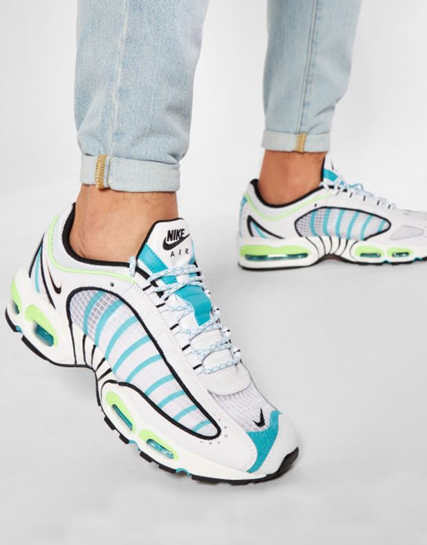 NIKE Air Max Tailwind 4 Special Edition White - CJ0641-100 - 8