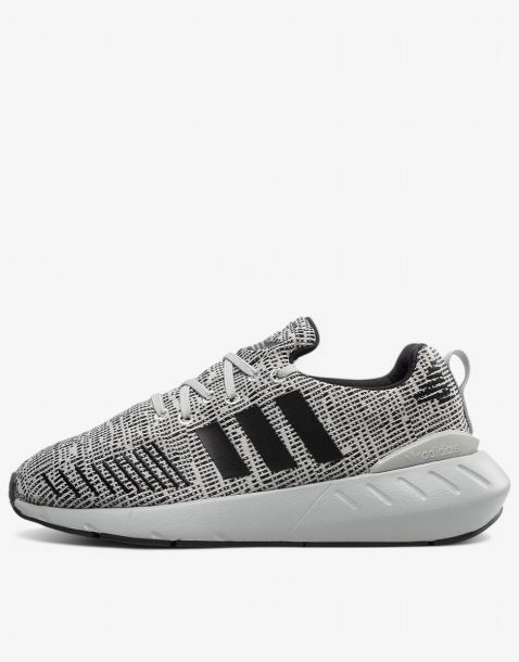ADIDAS Swift Run 22 Shoes Grey