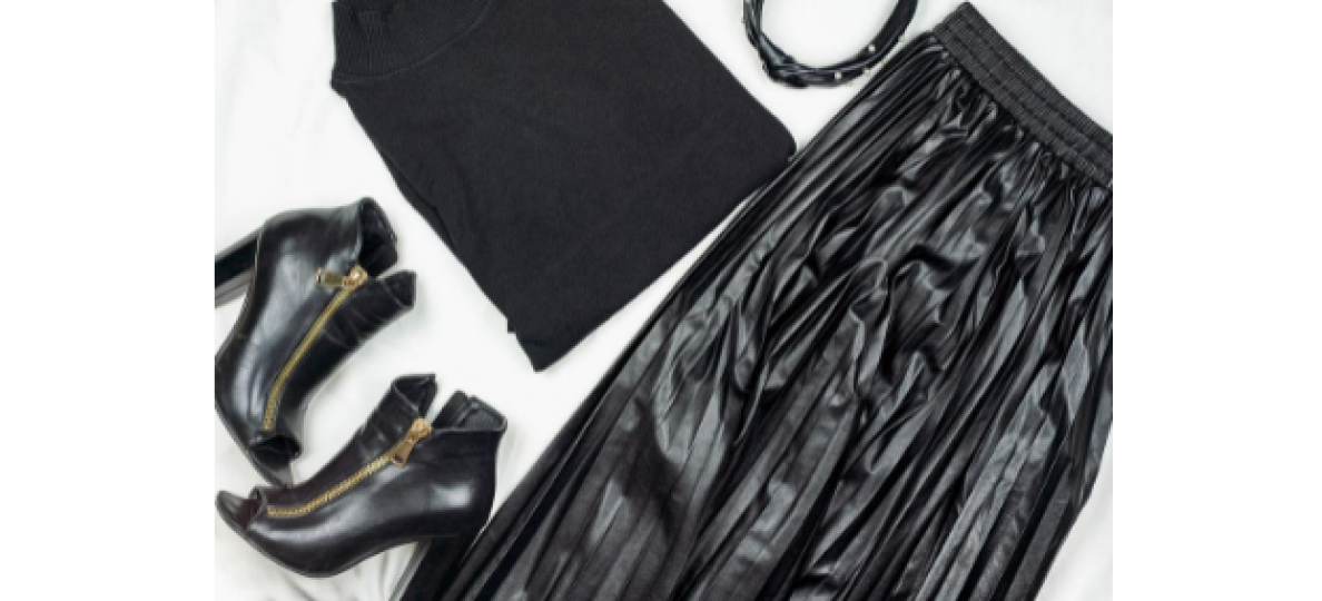 Как да освежим едно черно облекло при жените?