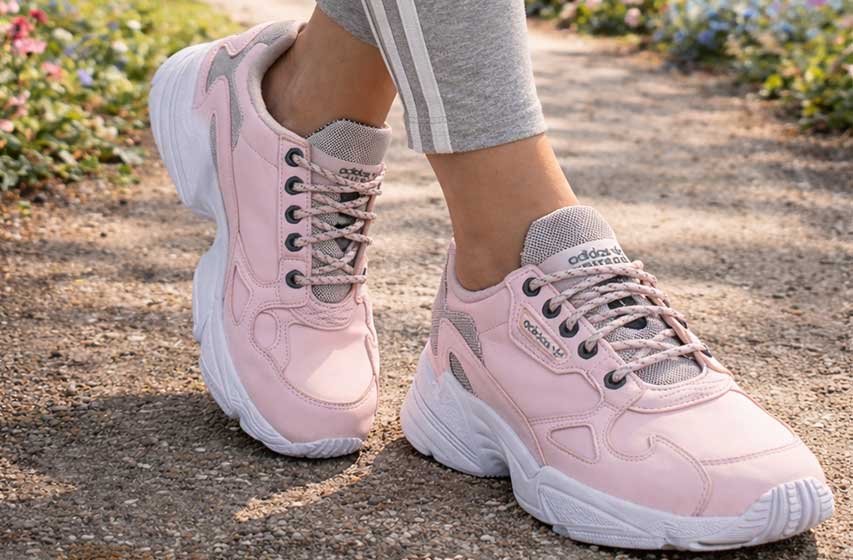 Дамски обувки